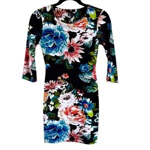 H&M 3/4 Sleeve Fitted Floral Mini Dress